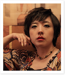 穂科 エミ　Emi Hoshina